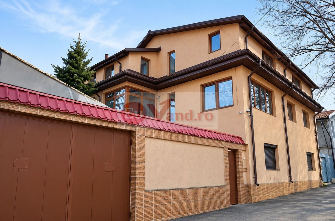 Vila D+P+1+M, zona Spitalul Militar, Galati – 420 mp construiti – 349.000 E - Imagine principala