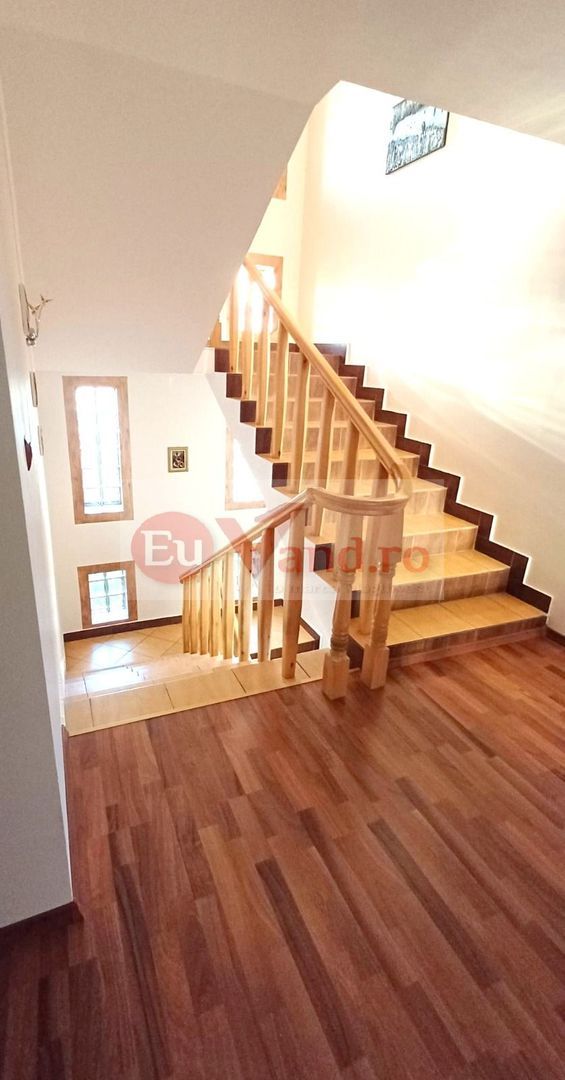 Vila P+1+M, 6 camere, Micro 16, 303 mp utili, teren 406 mp – 272.000 Euro - foto 7