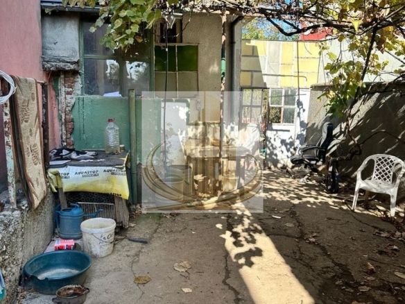 Casă individuală Plopi, 60 mp utili, teren 477 mp, necesită renovare - Imagine principala