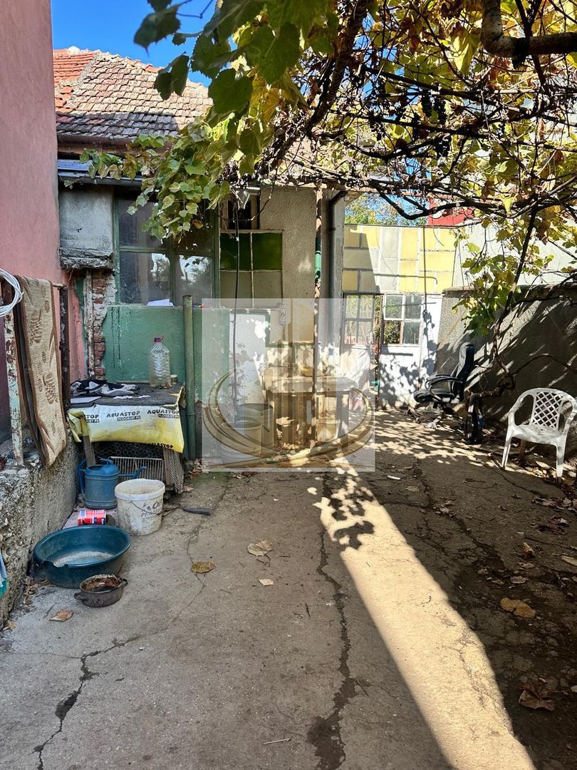 Casă individuală Plopi, 60 mp utili, teren 477 mp, necesită renovare - Imagine principala Casă individuală Plopi, 60 mp utili, teren 477 mp, necesită renovare - Imagine principala