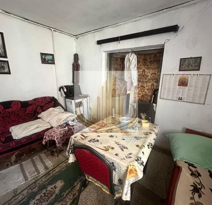 Casă individuală Plopi, 60 mp utili, teren 477 mp, necesită renovare - foto 4