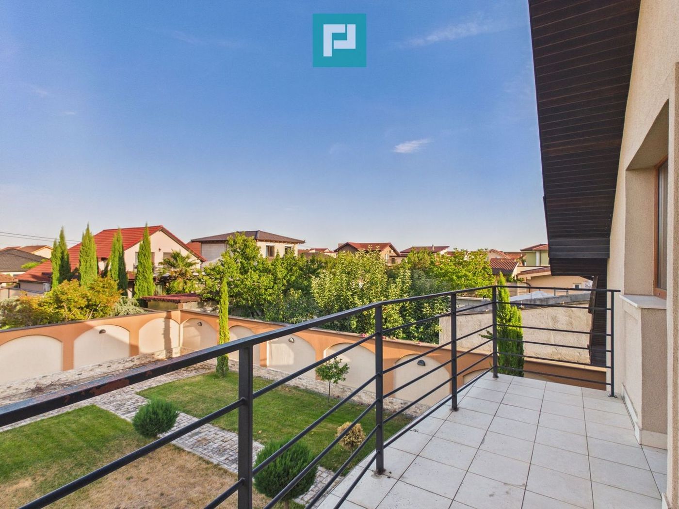 Casă de vânzare- 490 mp in Grigorescu /Oradea - foto 2
