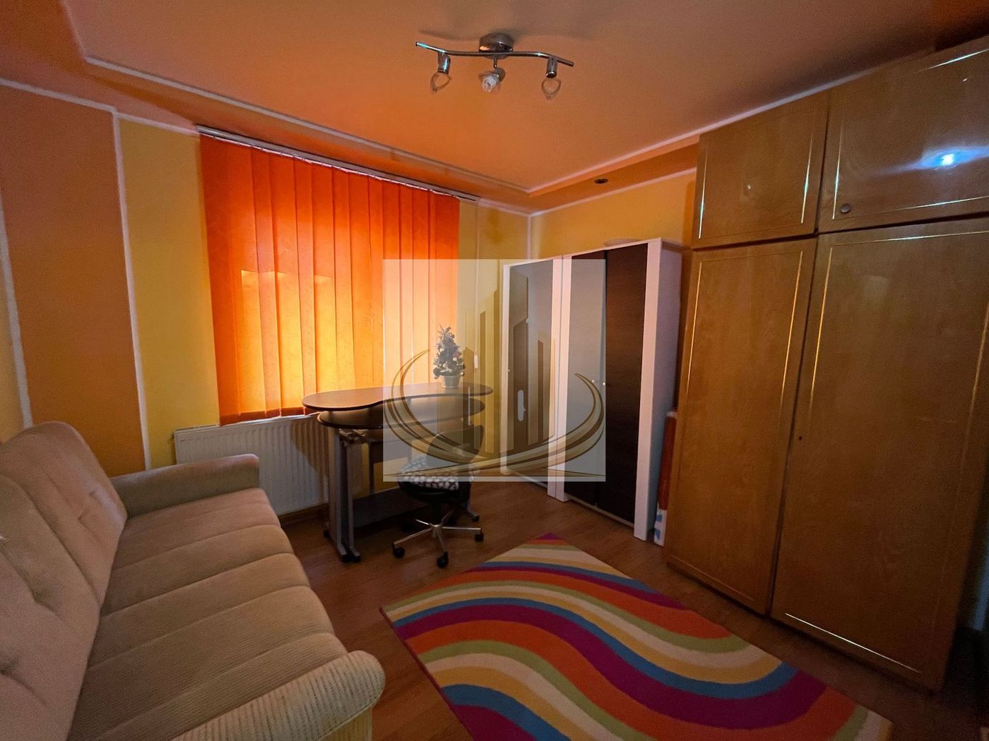 3 camere | 2 bai | bucatarie inchisa | Etaj 2 | Centrala proprie - foto 7 3 camere | 2 bai | bucatarie inchisa | Etaj 2 | Centrala proprie - foto 7