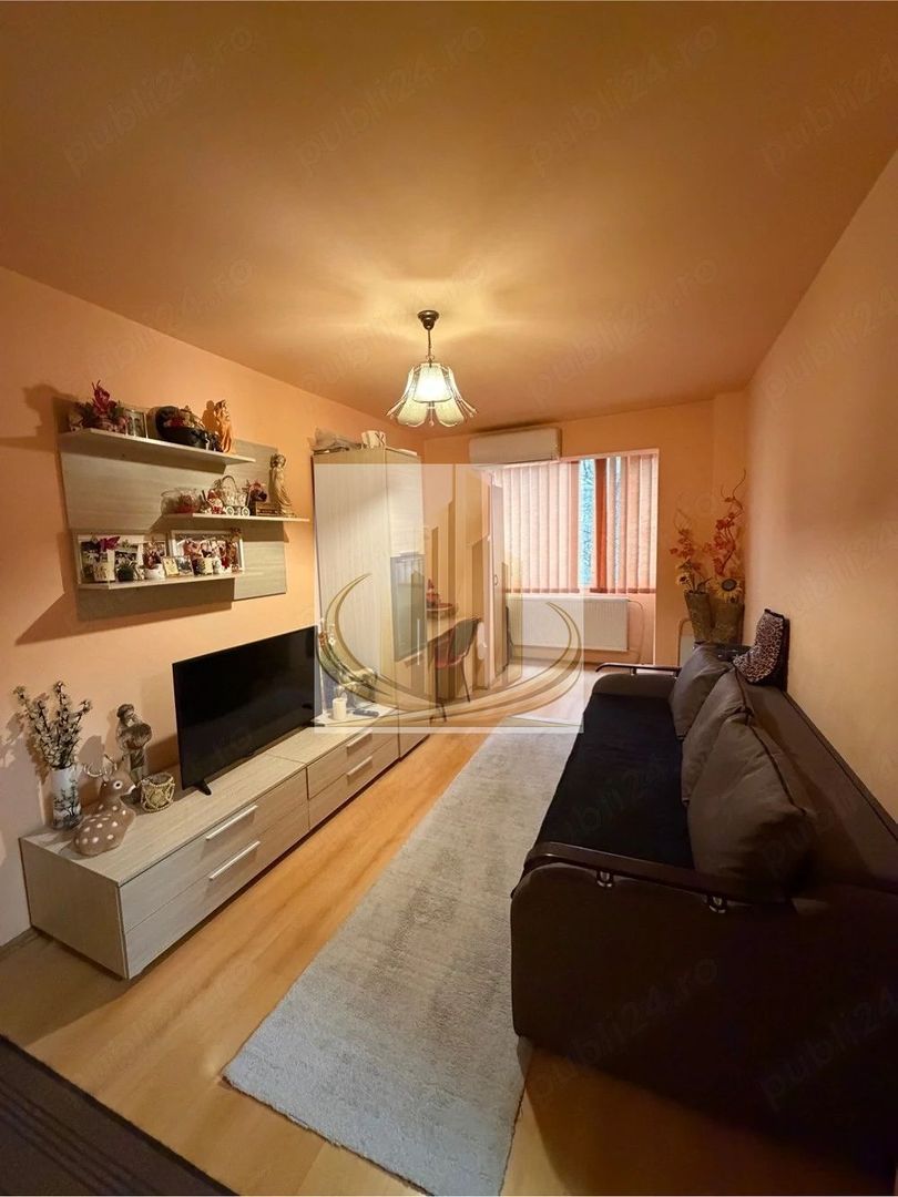 Apartament 3 camere, 50 mp utili + balcon 4 mp, etaj 3, Calea Șagului - Imagine principala