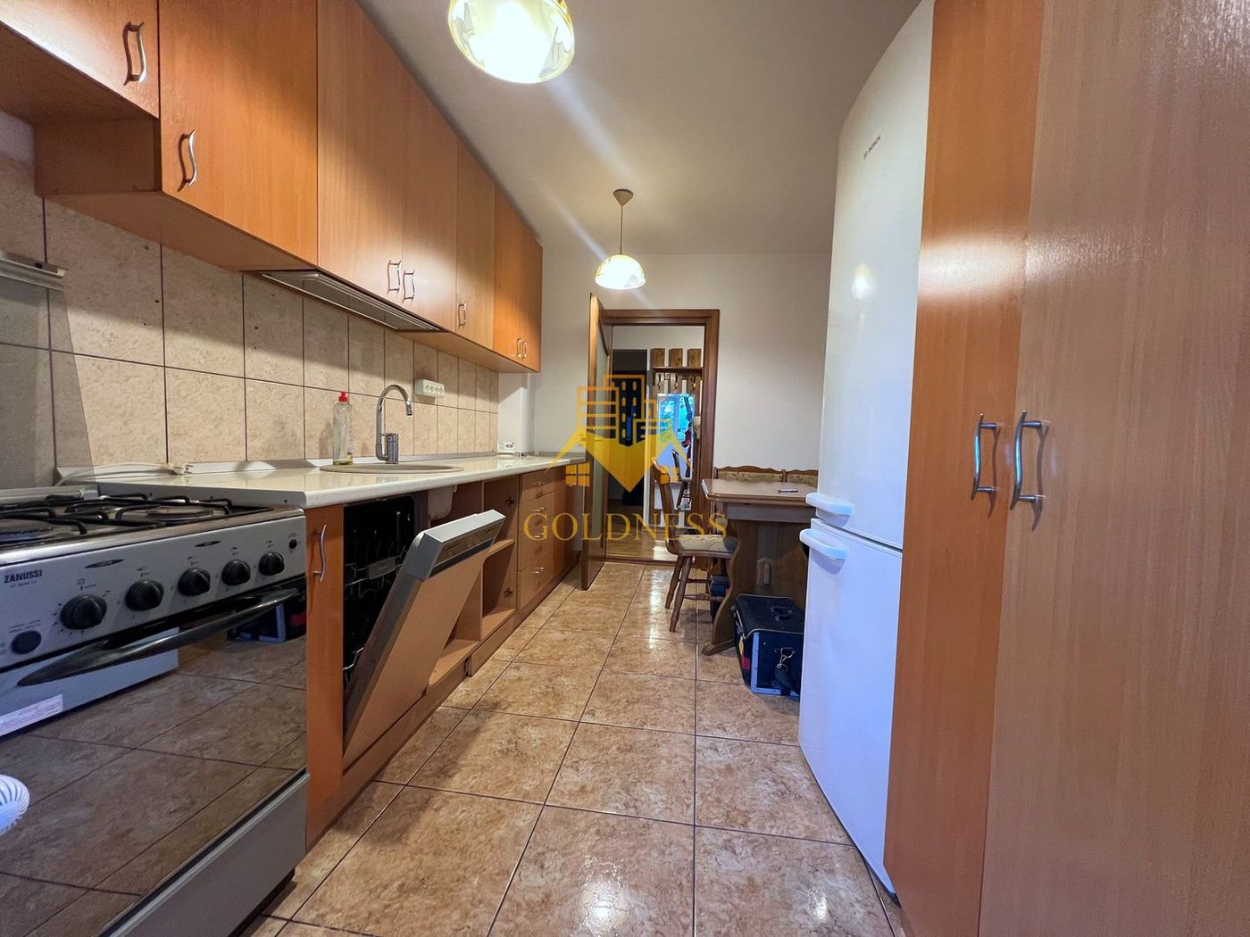 3 camere decomandate, Parcare, Plopilor, Penny, OMV, Zona Arinilor - foto 4