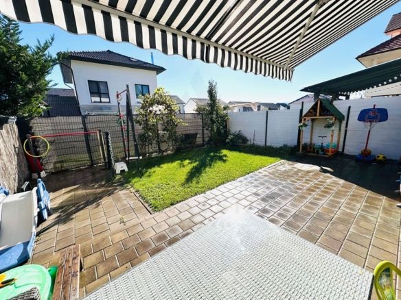 Casa moderna tip triplex 160 mp utili P+1+M si curte 120 mp Selimbar - Imagine principala