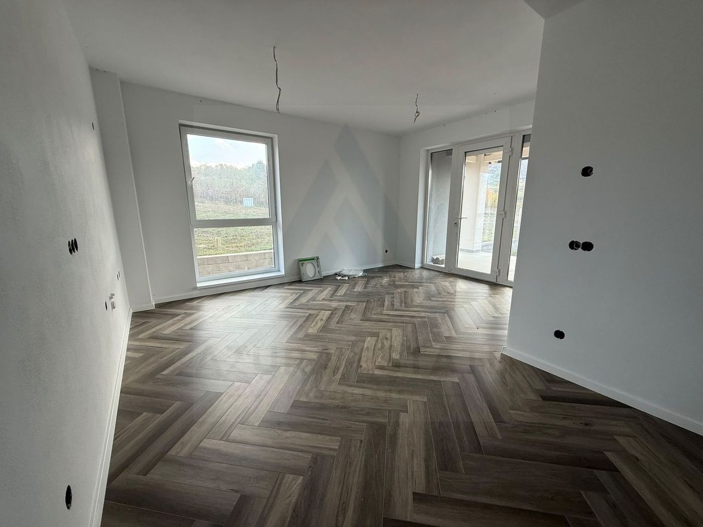 Casa individuala premium 120 mp utili 2 bai teren 380 mp in Cisnadie - foto 4