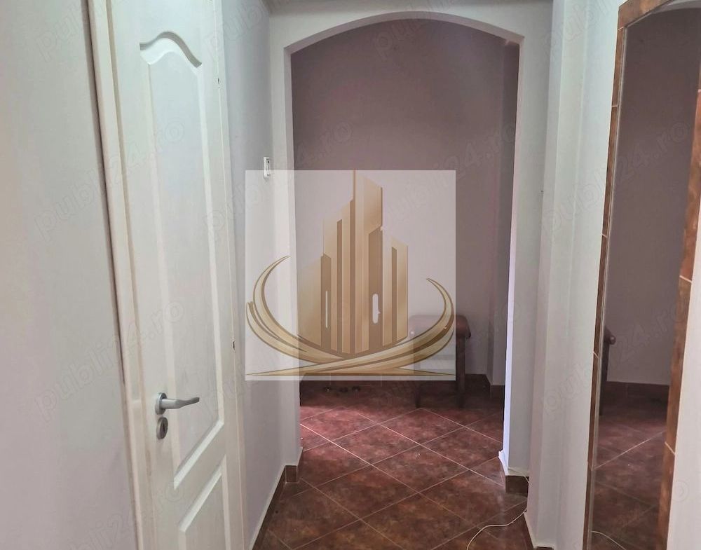 Apartament 3 camere, 40 mp utili, etaj 4/4, acoperiș, zona Șagului - foto 5