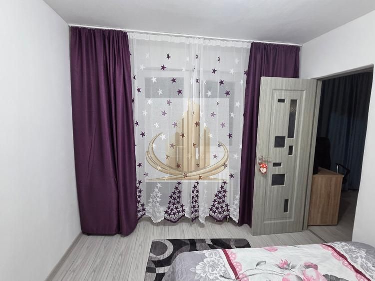 Apartament 3 camere, etaj 2, balcon închis, Calea Șagului - foto 2