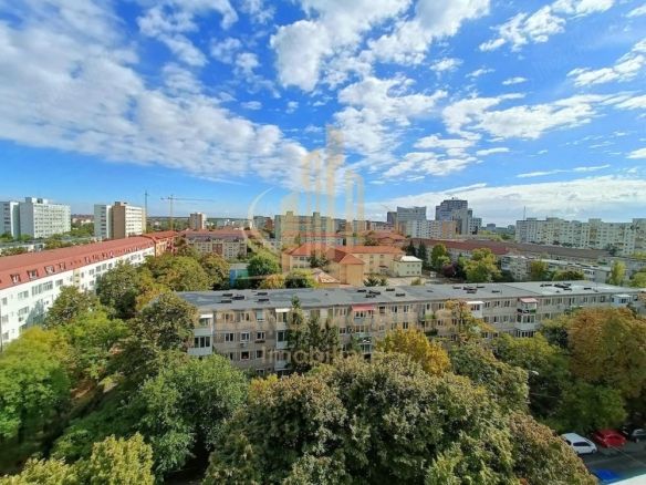 Apartament 83 mp, 3 camere, zona Dacia, 2 băi, balcon, mobilat complet - Imagine principala