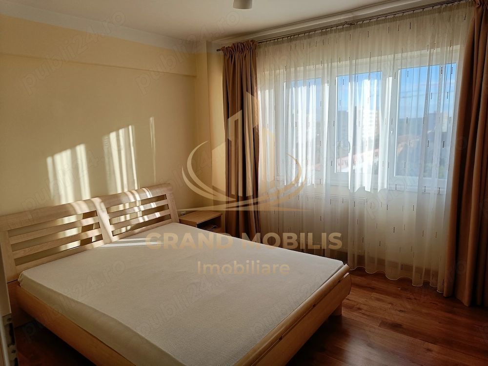Apartament 83 mp, 3 camere, zona Dacia, 2 băi, balcon, mobilat complet - foto 3