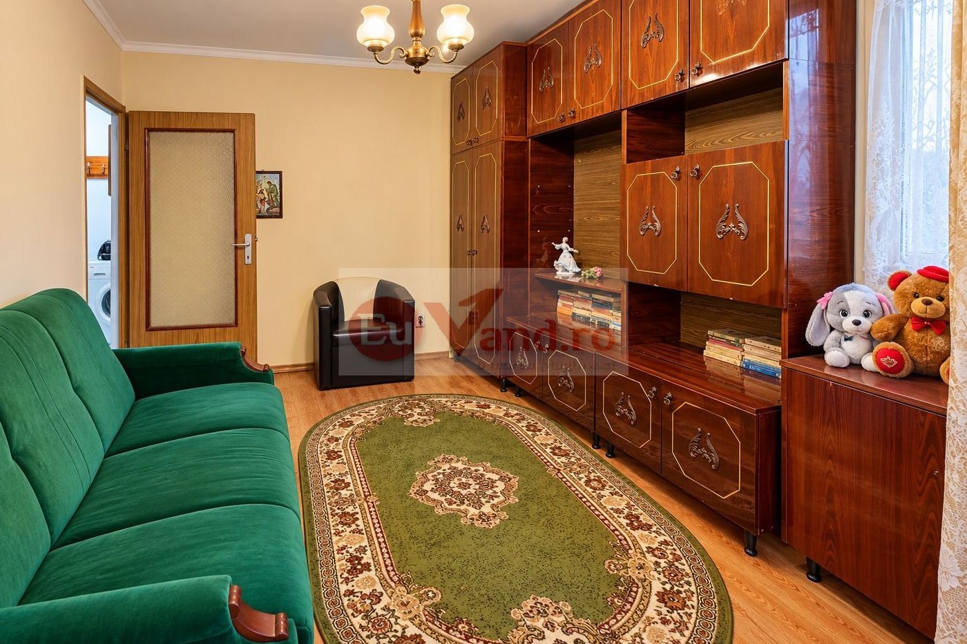 De vanzare apartament cu 2 camere, decomandat – Micro 19, parter, 46.500 E - Imagine principala