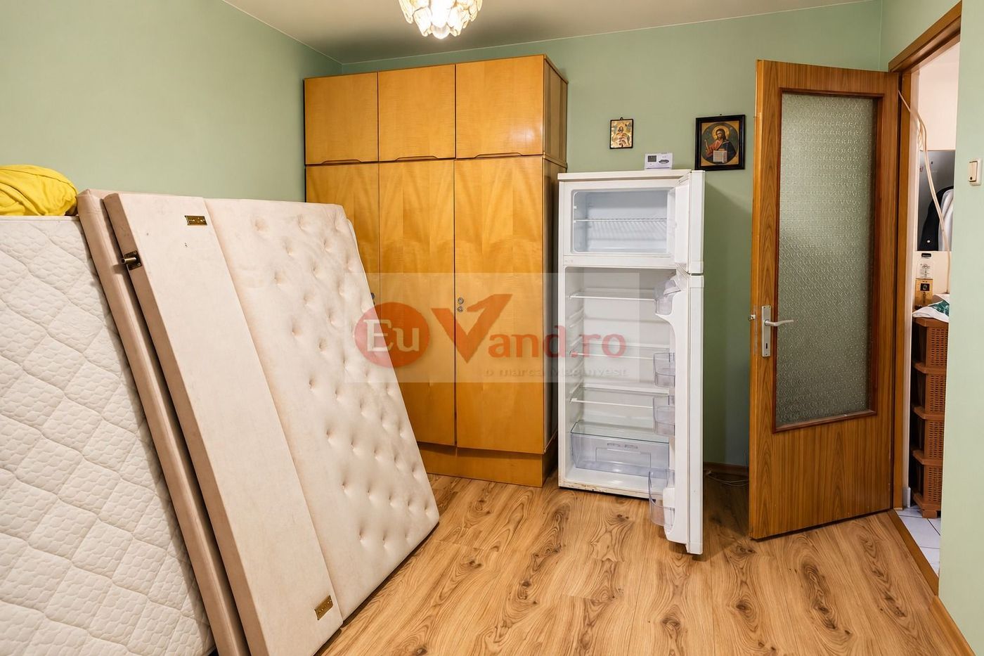 De vanzare apartament cu 2 camere, decomandat – Micro 19, parter, 46.500 E - foto 3