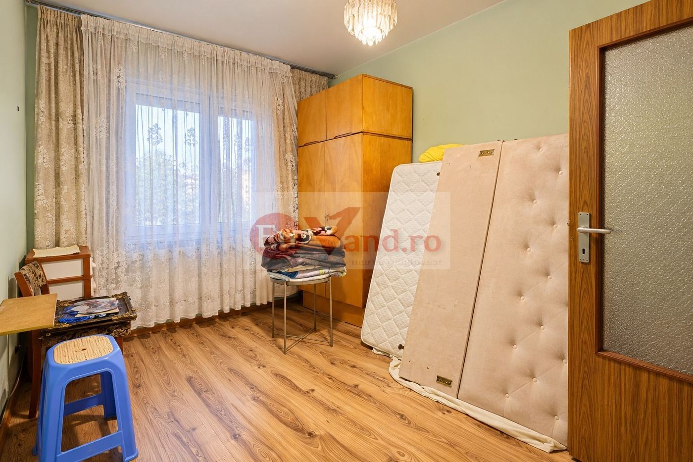 De vanzare apartament cu 2 camere, decomandat – Micro 19, parter, 46.500 E - foto 4