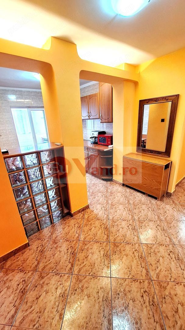 De inchiriat apartament  renovat cu 3 camereTiglina 3, 500 E - Imagine principala