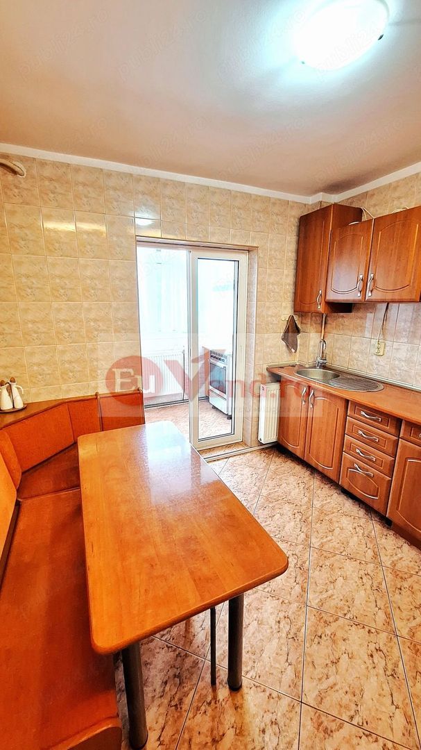 De inchiriat apartament  renovat cu 3 camereTiglina 3, 500 E - foto 2