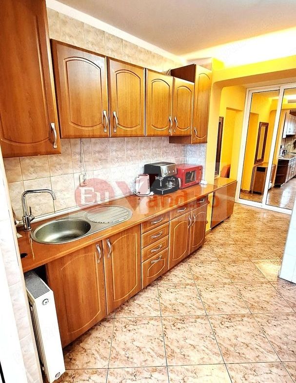 De inchiriat apartament  renovat cu 3 camereTiglina 3, 500 E - foto 3