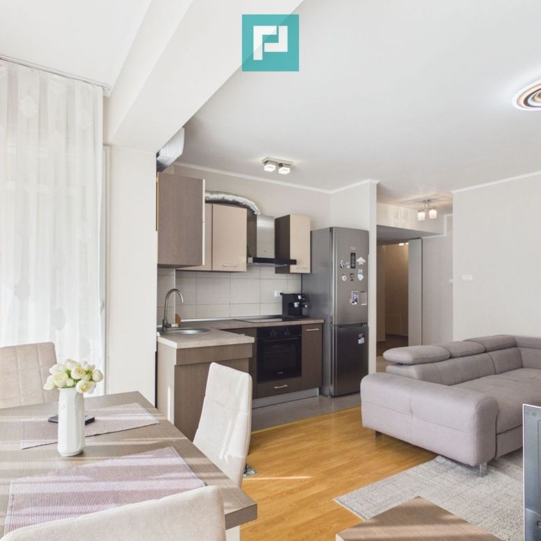 Apartament de vânzare Nufărul Oradea, 65 mp - Imagine principala