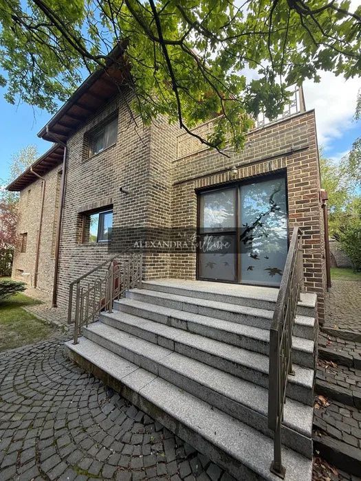 Casa individuala 7 camere l 310 mp utili l garaj l Faget - Imagine principala