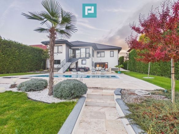 Casă de lux Oncea, piscină, 400 mp - Imagine principala