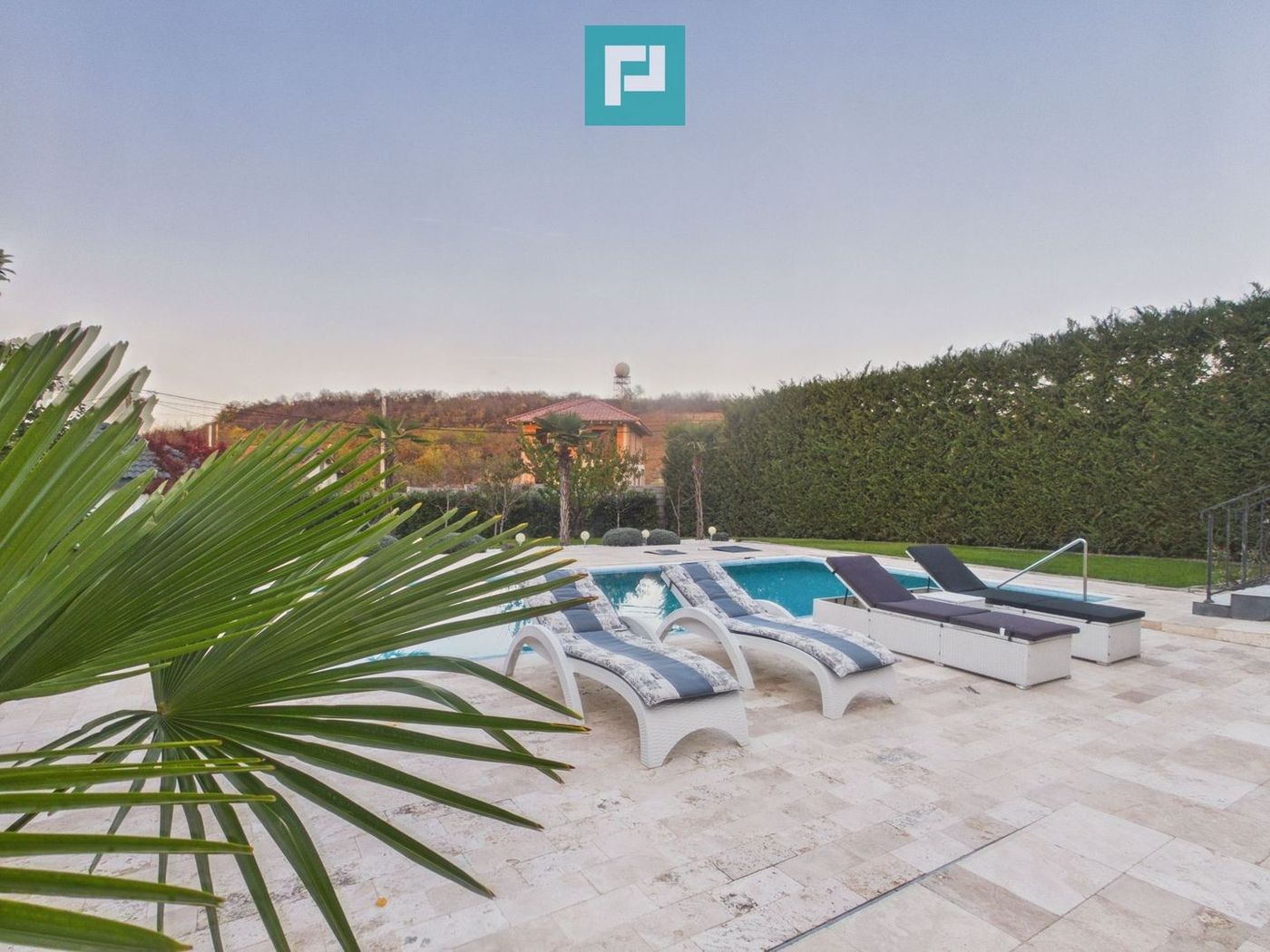 Casă de lux Oncea, piscină, 400 mp - foto 3