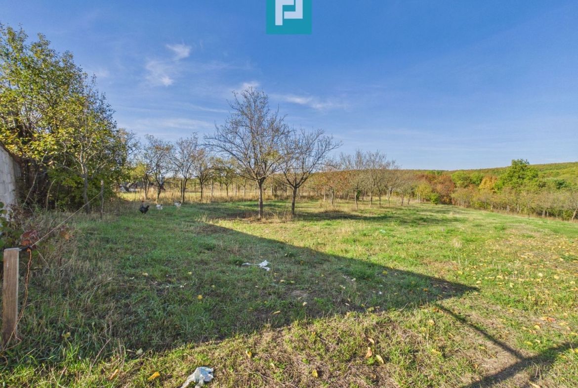 Casă în Șumugiu, teren 2.610 mp - foto 8