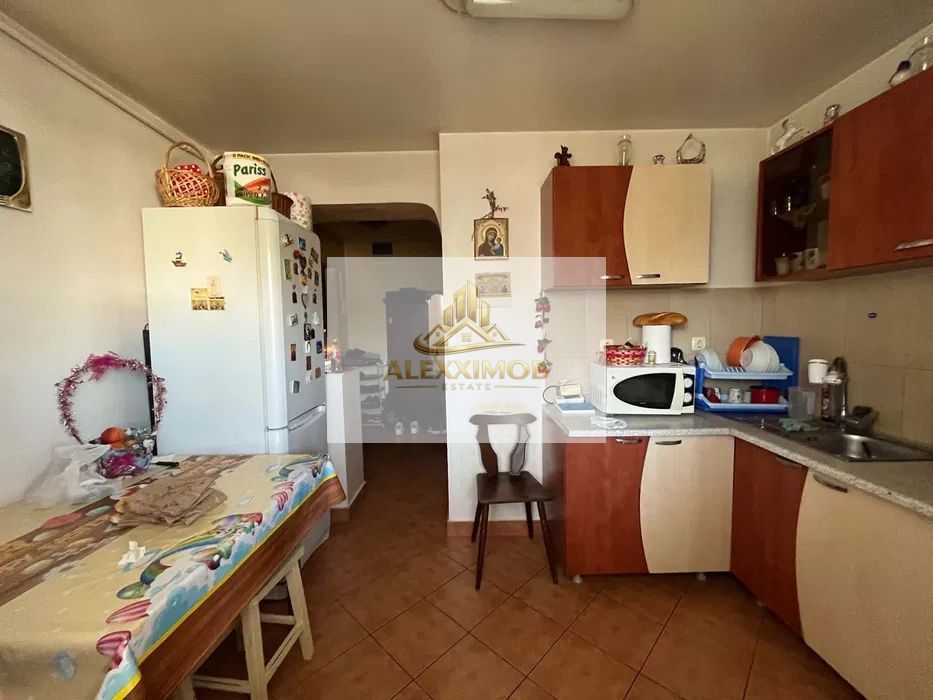 Apartament de Vanzare - 3 Camere -72 mp - Popesti Leordeni - foto 4