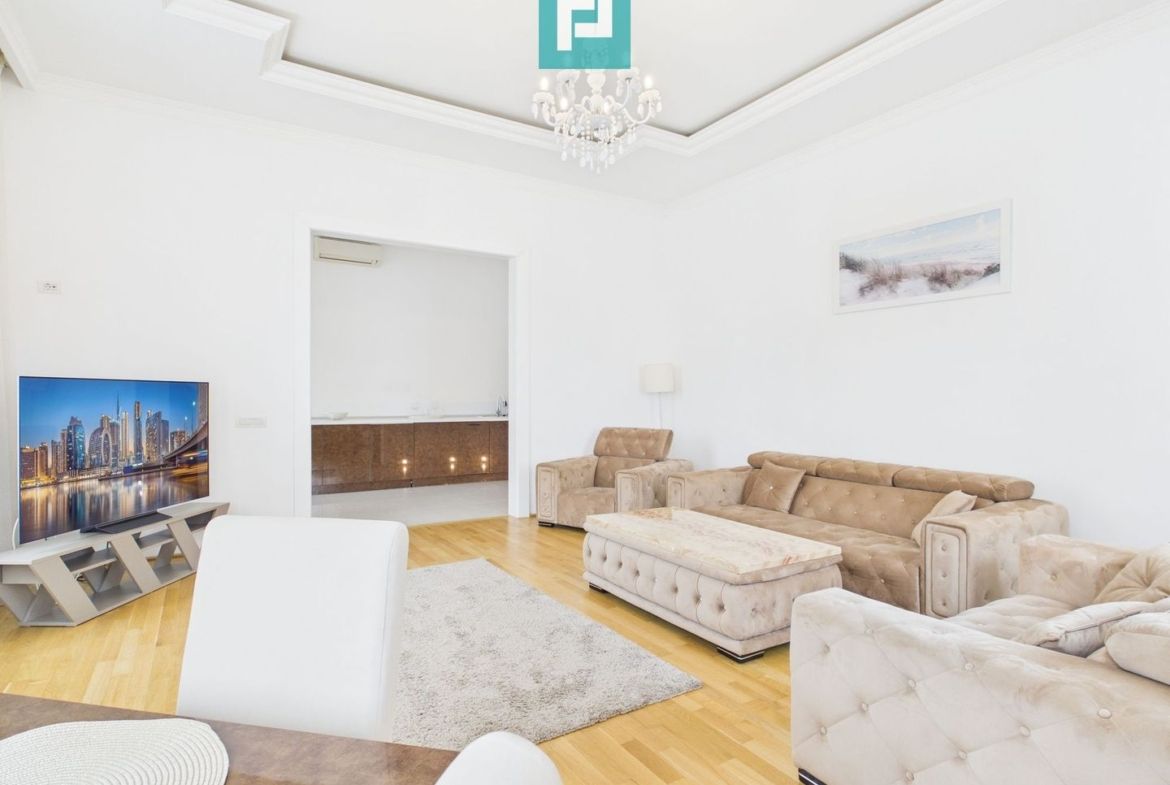 Apartament deosebit în clădire istorică central - foto 4