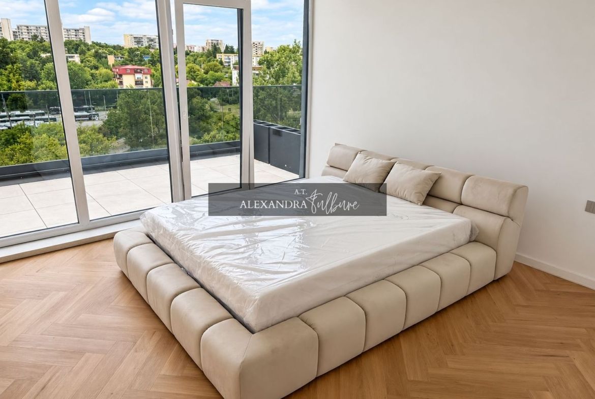 Apartament 3 camere, 3 bai, 84 mp+ terasa 71 mp, garaj - foto 8