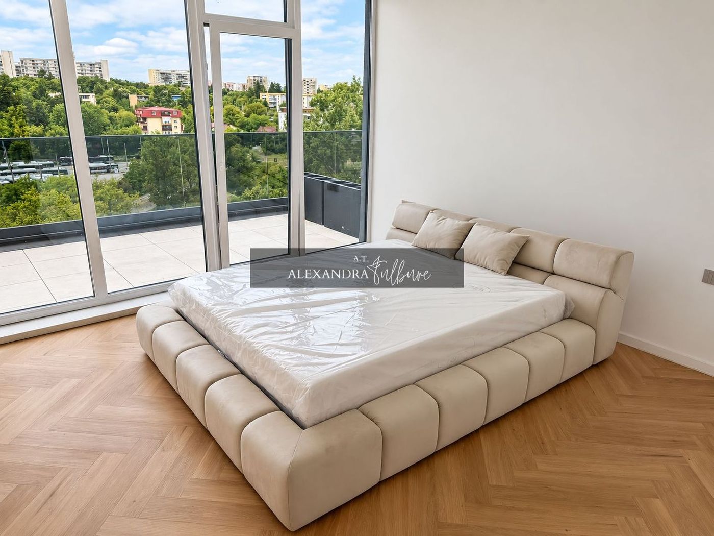 Apartament 3 camere, 3 bai, 84 mp+ terasa 71 mp, garaj - foto 8