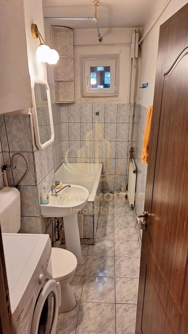 Apartament 2 camere, 33,5 mp + balcon, etaj 4/4, Șagului – Piața Doina - foto 7 Apartament 2 camere, 33,5 mp + balcon, etaj 4/4, Șagului – Piața Doina - foto 7
