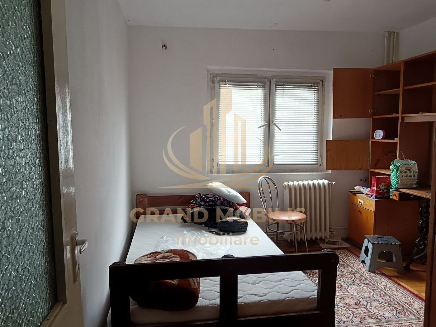 Apartament 4 camere, 3 dormitoare, 2 băi, 2 balcoane, etaj 1, Dâmboviț - foto 3 Apartament 4 camere, 3 dormitoare, 2 băi, 2 balcoane, etaj 1, Dâmboviț - foto 3