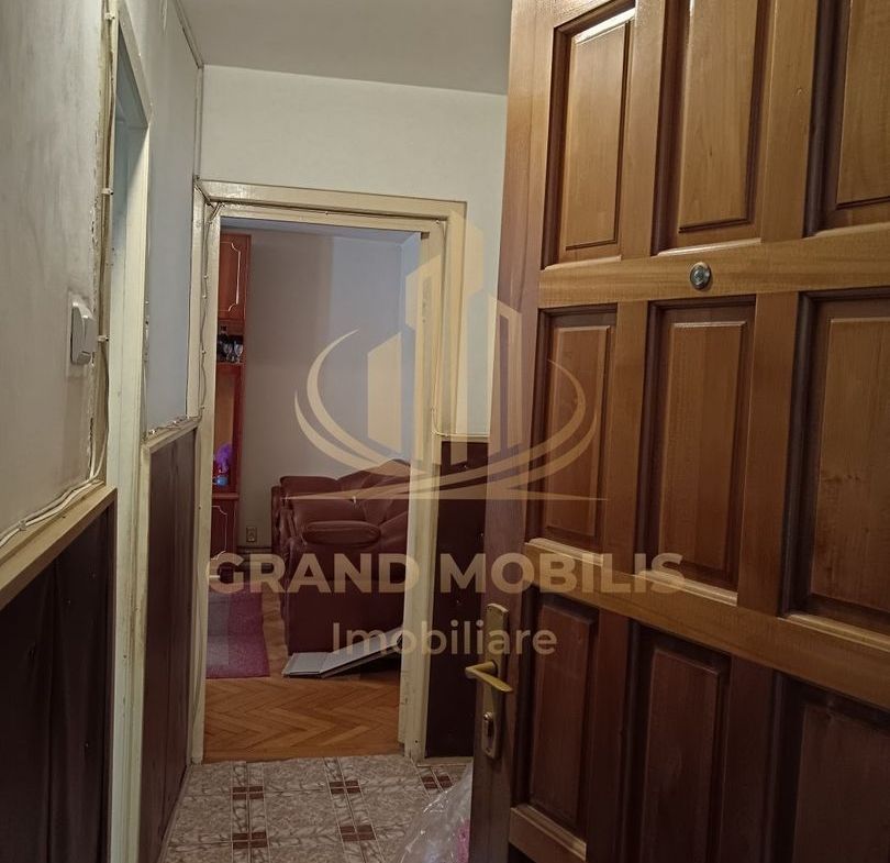 Apartament 4 camere, 3 dormitoare, 2 băi, 2 balcoane, etaj 1, Dâmboviț - foto 8