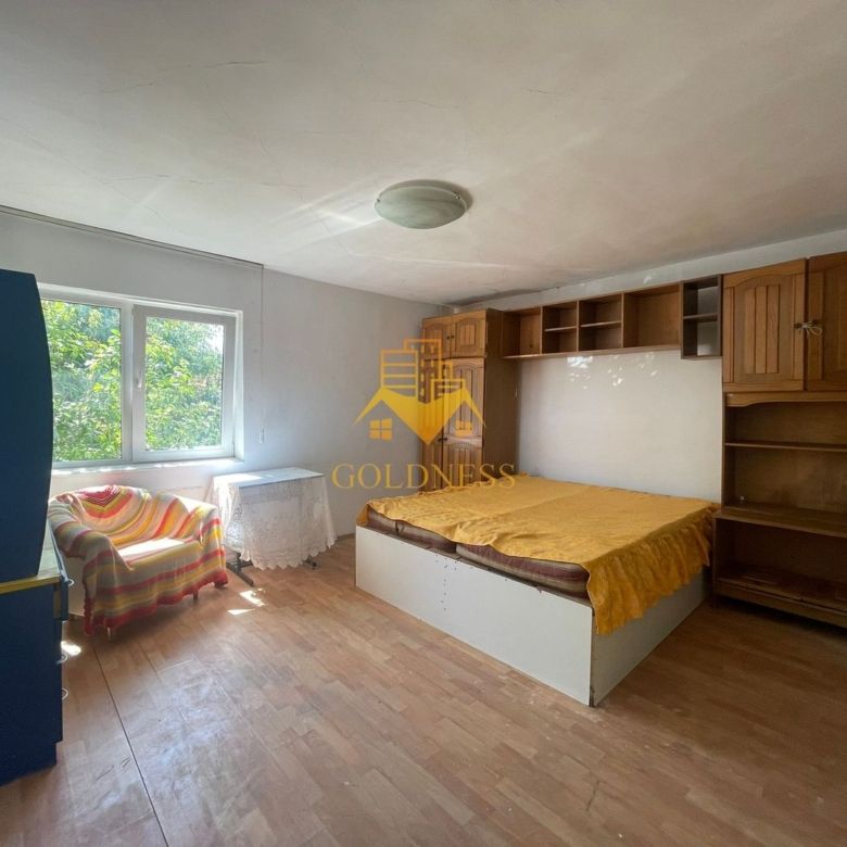 60 mp pe 2 nivele, curte proprie,parcare, Gruia| zona 7 Strazi - Imagine principala