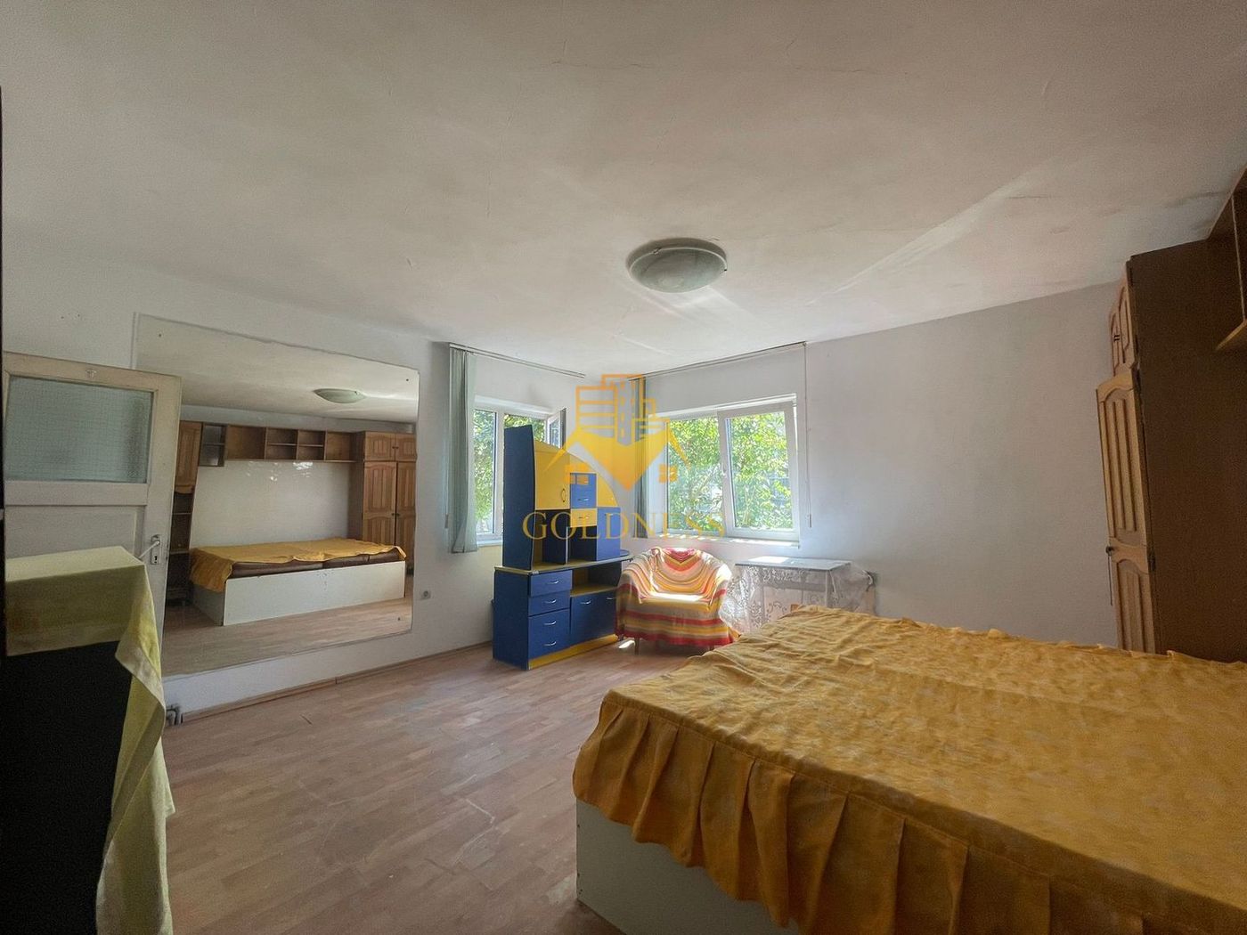 60 mp pe 2 nivele, curte proprie,parcare, Gruia| zona 7 Strazi - foto 2