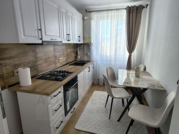 Apartament modern renovat 2 camere bucatarie inchisa zona Rahovei - Imagine principala