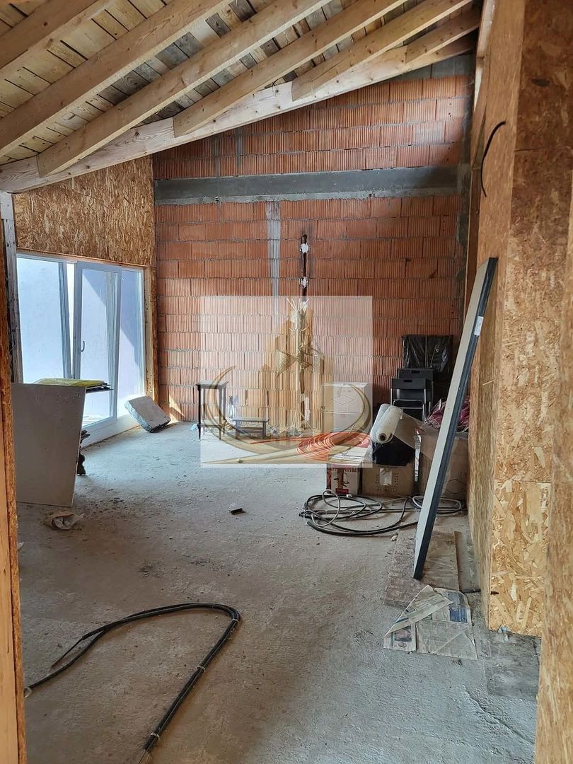 Șag – Duplex P+M, 154 mp utili, 333 mp teren, dublu front stradal - Imagine principala