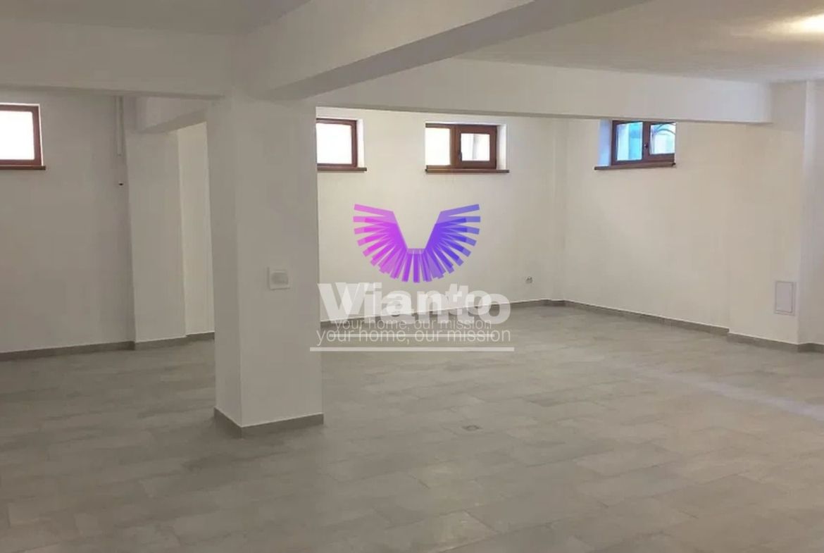 Închiriez clădire/spatiu comercial 4 etaje / Balea - foto 2