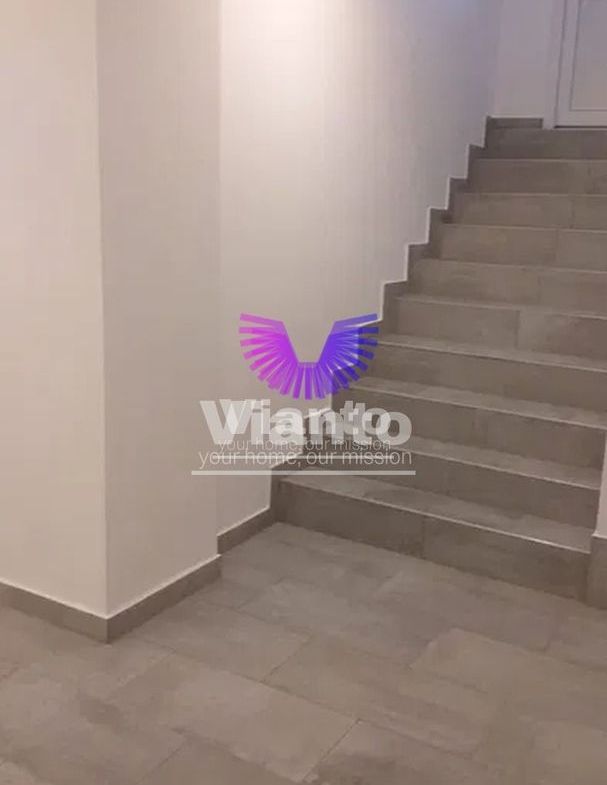 Închiriez clădire/spatiu comercial 4 etaje / Balea - foto 3