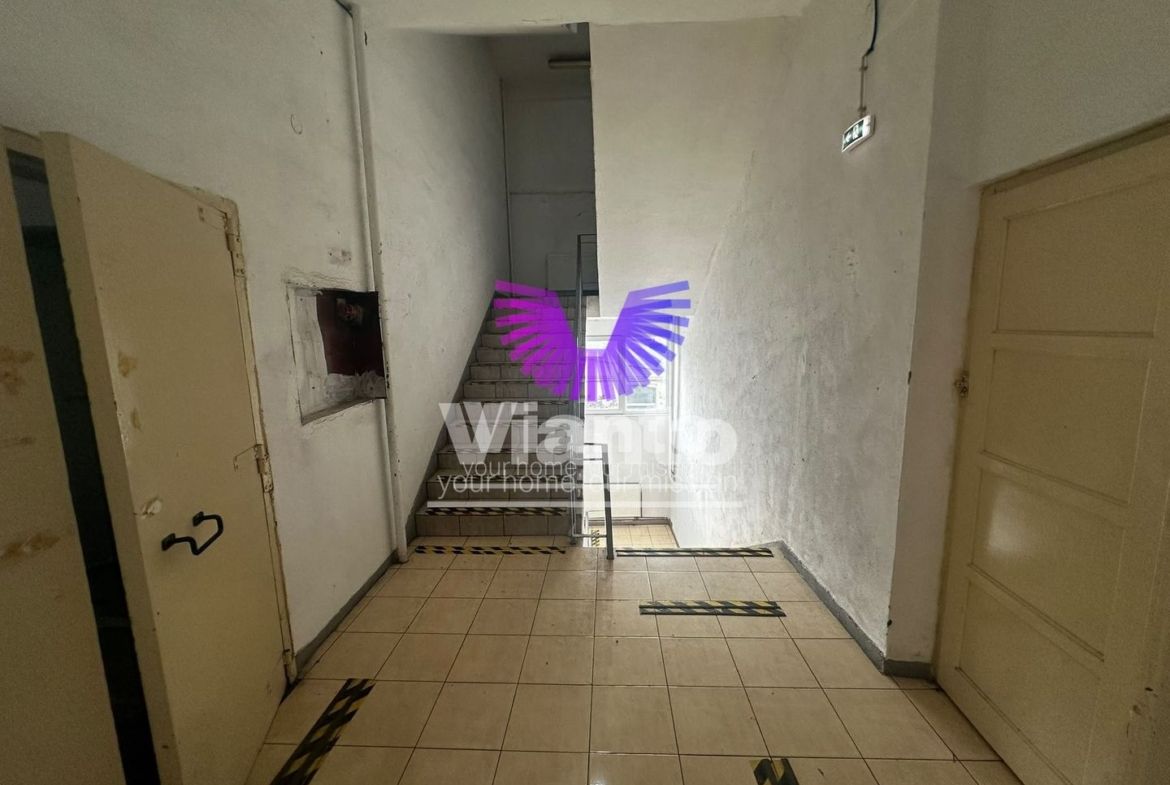 Cladire de birouri + hala productie - foto 6