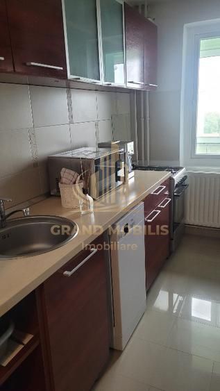 Apartament cu 2 camere, decomandat, cu balcon și boxă Torontalului - Imagine principala