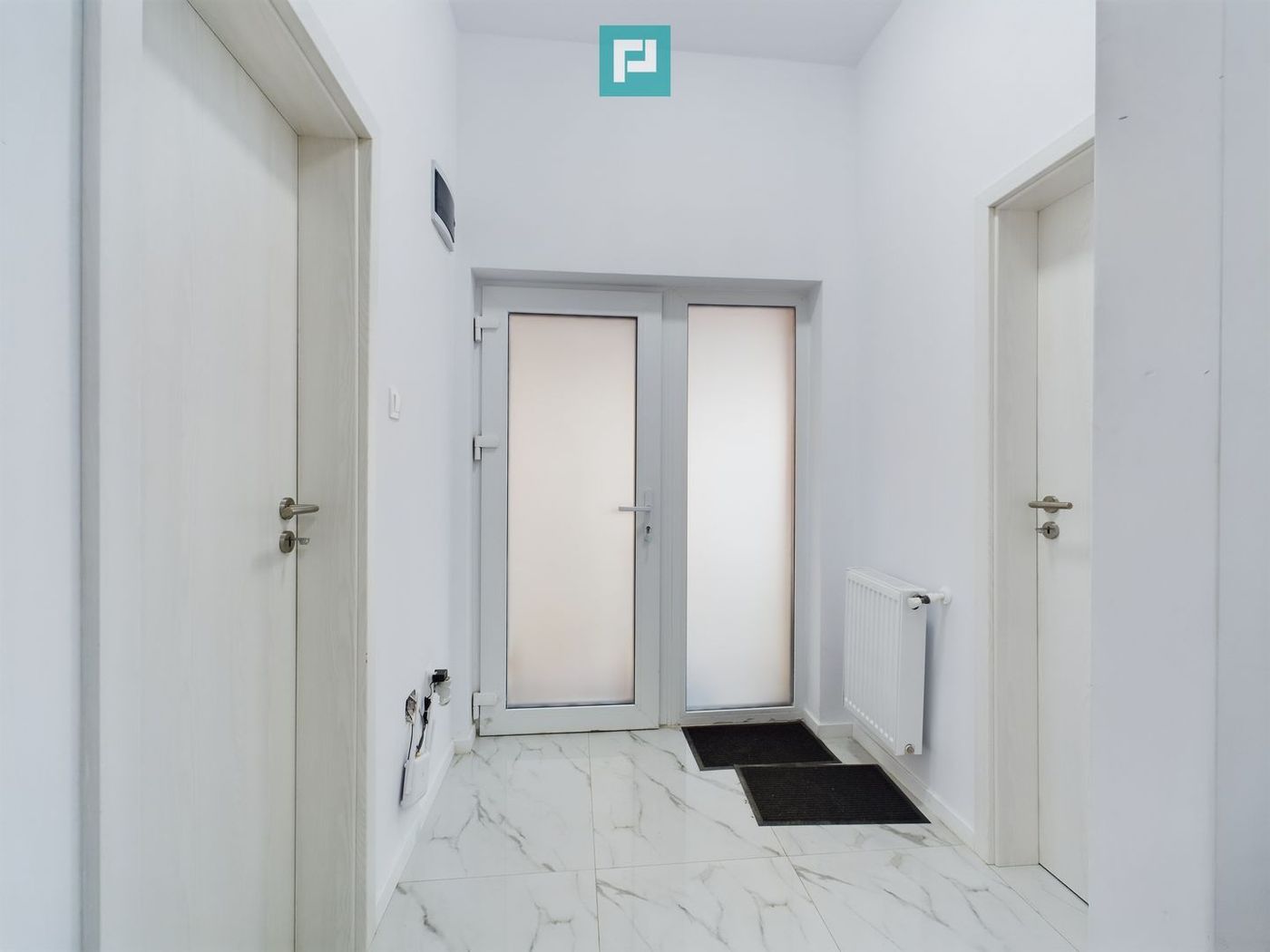 Apartament cu 8 locuri de parcare in Giroc - foto 4