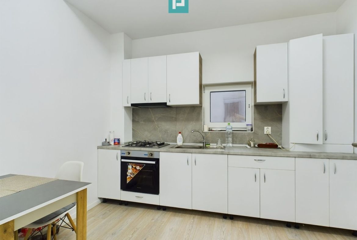 Apartament cu 8 locuri de parcare in Giroc - foto 5
