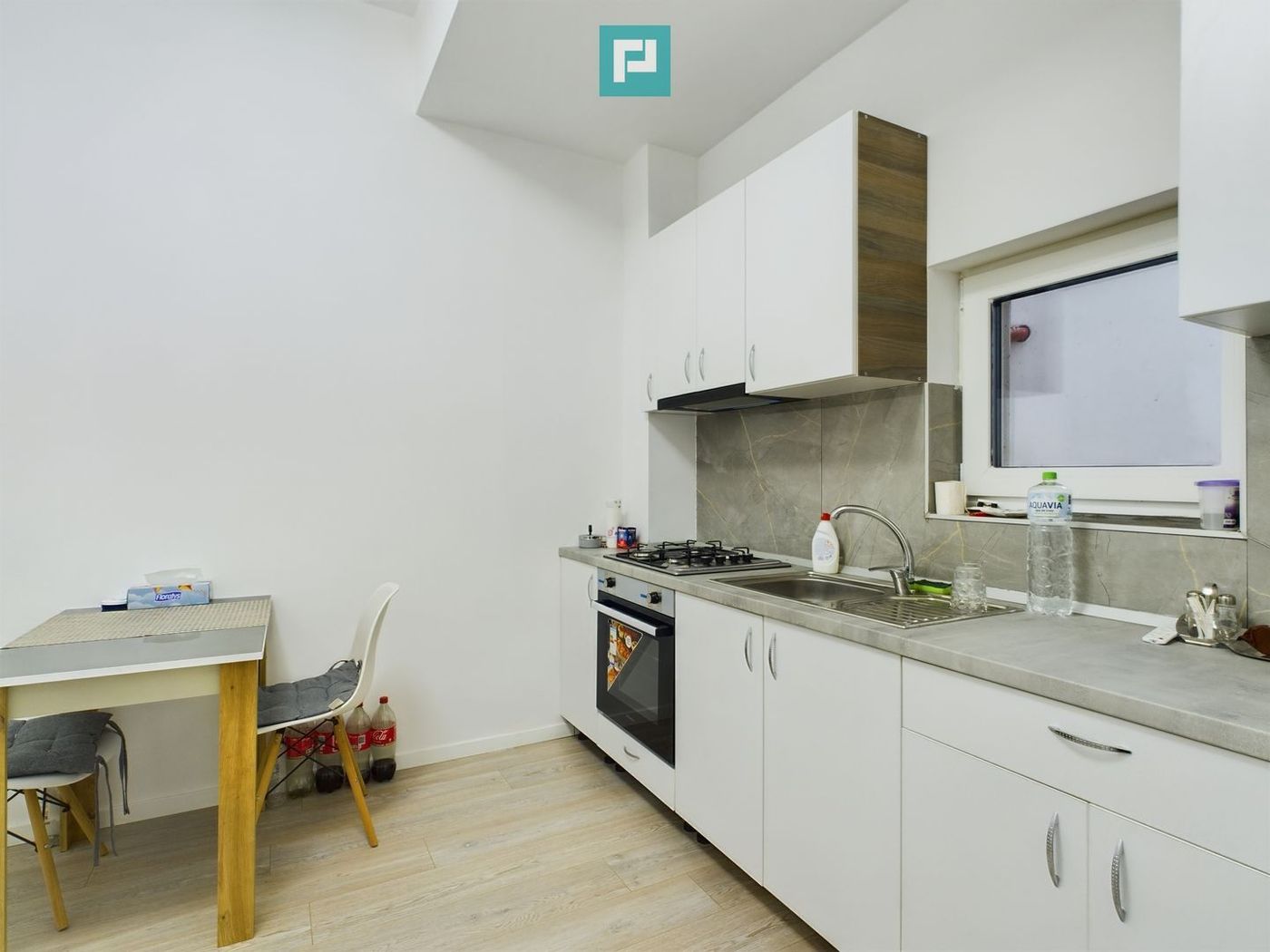 Apartament cu 8 locuri de parcare in Giroc - foto 6