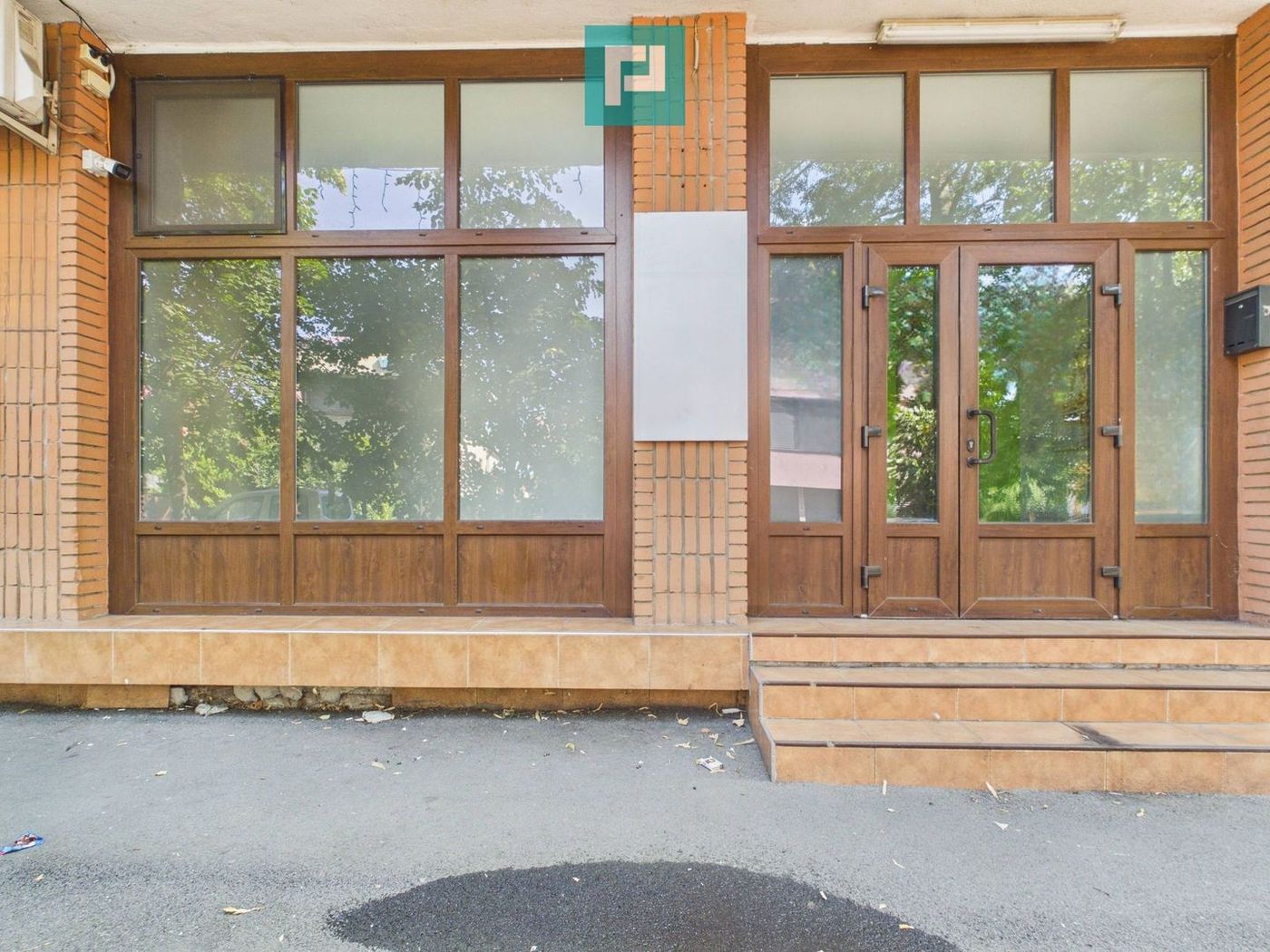 Spațiu pentru salon Simion Bărnutiu - foto 6 Spațiu pentru salon Simion Bărnutiu - foto 6