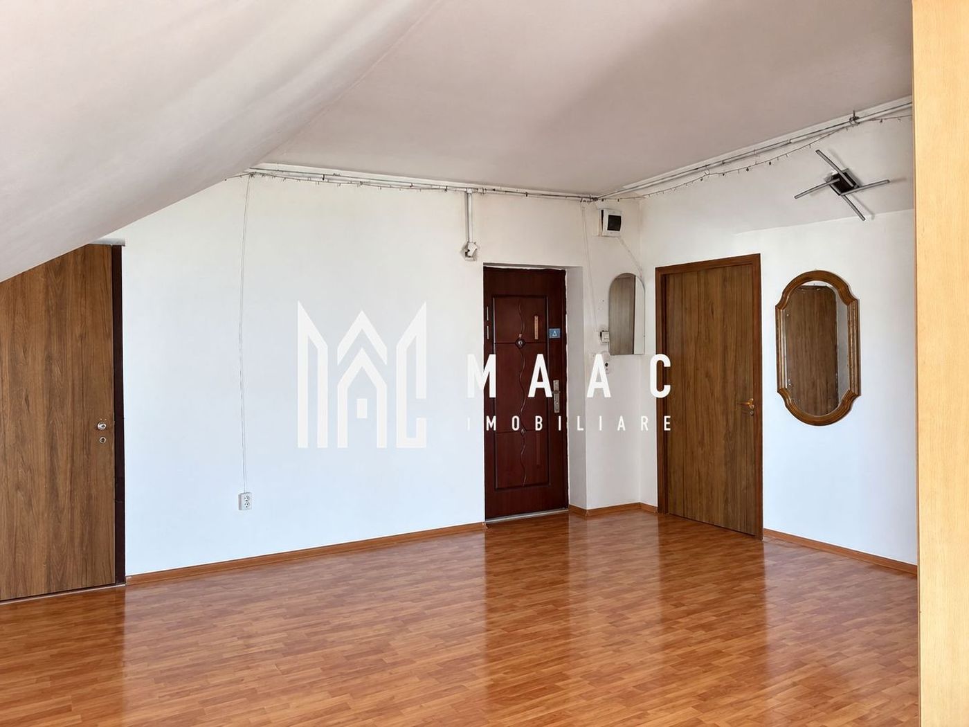 Apartament 3 camere de vânzare | Sibiu, Ștrand - Imagine principala