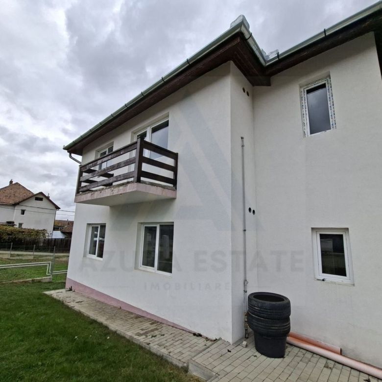 Casa individuala 198 mp utili cu teren 727 mp in Cisnadie - Imagine principala