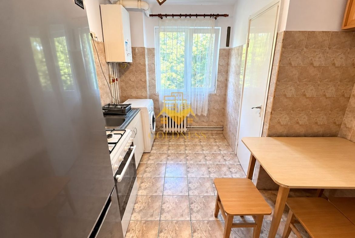 3 camere, Cartierul Gheorgheni, Politia Albac, Hotel Royal,Zona Albini - foto 5