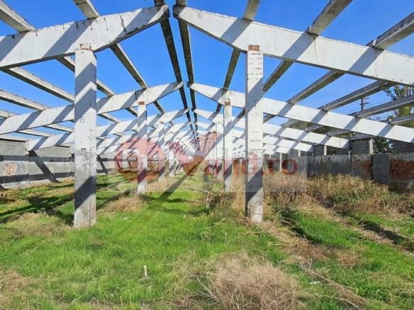 HALA INDUSTRIALA DE VANZARE, VANATORI, DN26, TEREN 3.500 MP – PRET 249.000E - Imagine principala