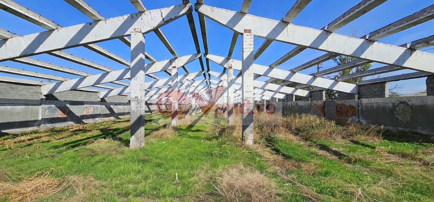 HALA INDUSTRIALA DE VANZARE, VANATORI, DN26, TEREN 3.500 MP – PRET 249.000E - Imagine principala
